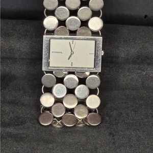 Fossil Watch Quarts F2 ES-1492 Silver-Tone Metal Circles Artsy